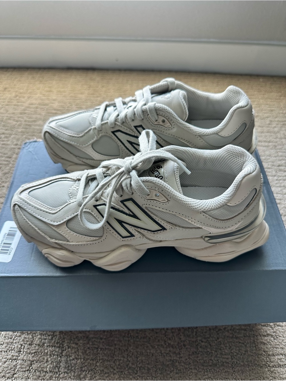 SOLD OUT! New Balance 9060 grey beige Sneakers - Picture 4 of 9